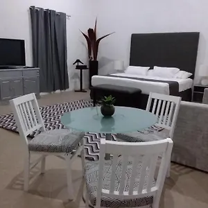 Homestay Junior Privada 7 Min Del Aeropuerto, Cancun